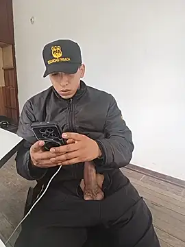 Moreno-Latino Show in webcam