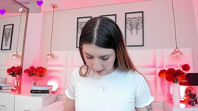 XXX chat uživo modela Alanna_Valmont