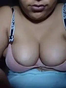 Luna_hn21 webkamerás műsora