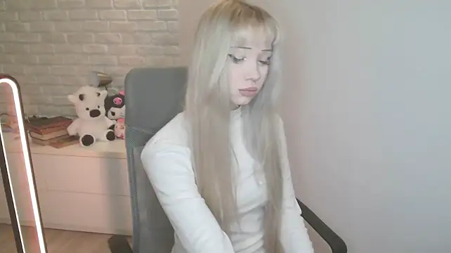 Gigi-Allensn Webbikameraesitys