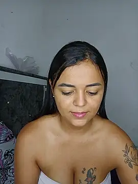 Chat +18 de Melani_Sexi_Hot ao vivo
