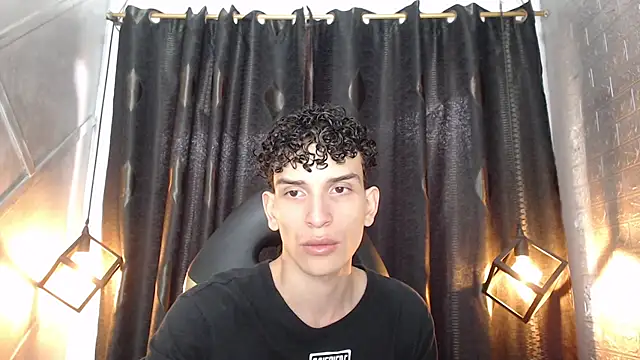 DAMIAN_22n Webbikameraesitys