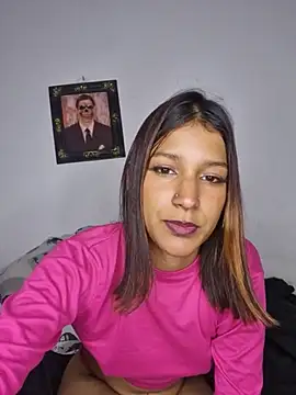 צ'אט XXX בשידור חי של Violett_Rosse1