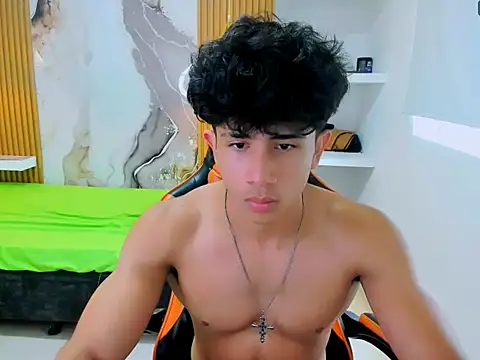 TRISTAN_HER Show Webcam