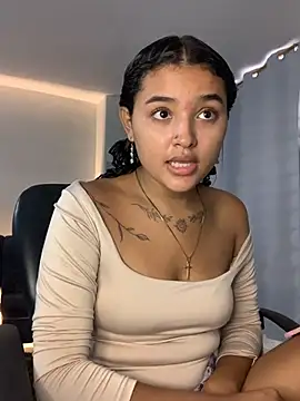 Maryalexxx's Webcam Show