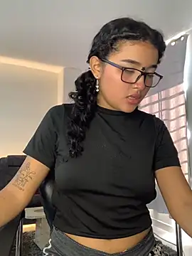 Maryalexxx Show in webcam