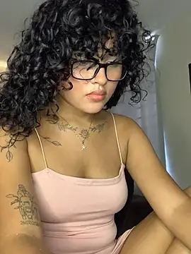 แชท XXX สดของ Maryalexxx