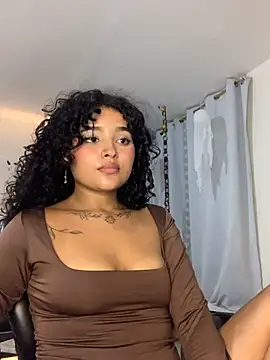 แชท XXX สดของ Maryalexxx