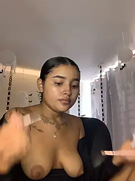 Maryalexxx's Webcam Show