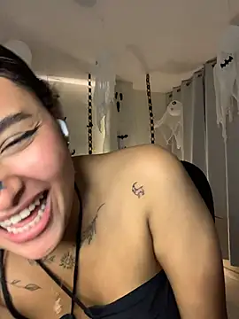 โชว์เว็บแคมของ Maryalexxx