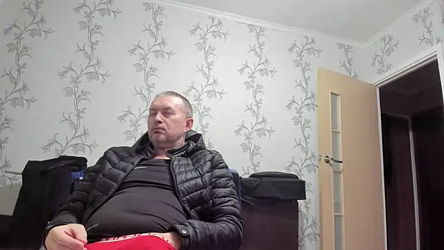 Show modela SanFrantsisko na web-kameri