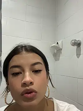 XXX chat uživo modela sofiUrrego