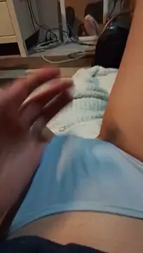 ColorfulWalker198's Live XXX Chat