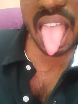 Pokazy przed kamerką – sanjubigdick7
