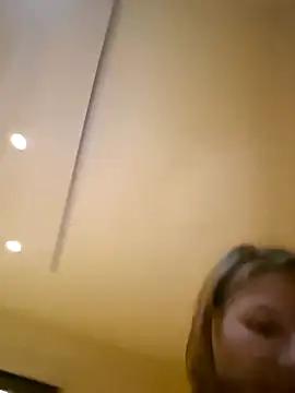 carriemausi's Live Chat Room