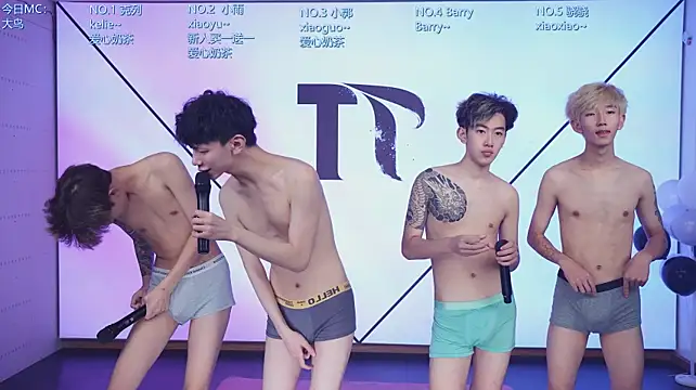 Apex-Yboy 在線直播表演