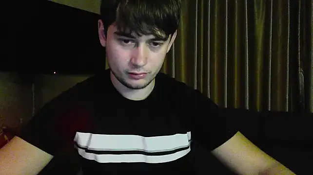 Alejandro_Ellias' Live XXX Chat