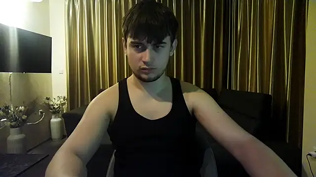 Show modela Alejandro_Ellias na web-kameri