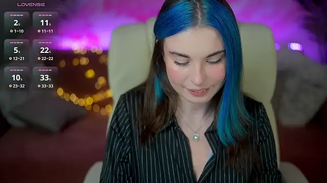 Show modela KassandraPlay na web-kameri