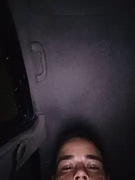 rogergostosinho's Webcam Show