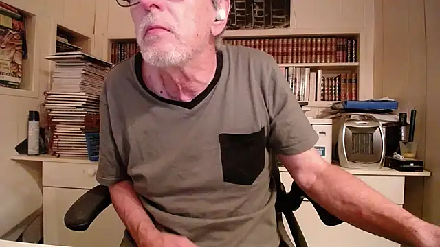 new_hotlux's Webcam Show
