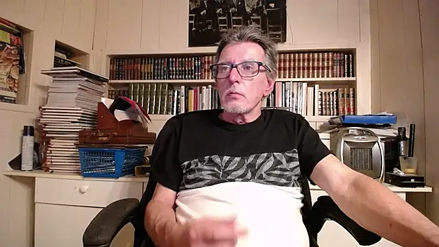 new_hotlux's Webcam Show