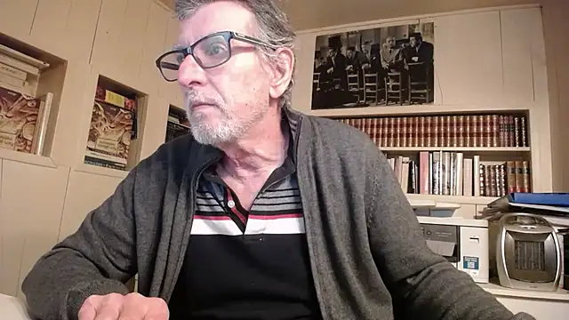 new_hotlux's Webcam Show