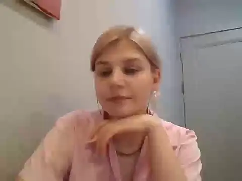 Irenora Chat XXX live