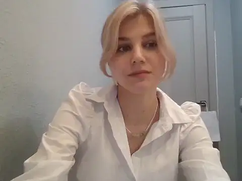 Irenora live XXX chat