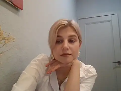 Irenora's Live XXX Chat