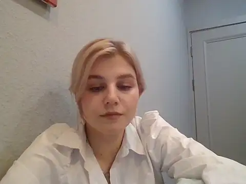 Chat +18 de Irenora ao vivo