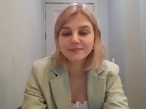 Irenora Chat XXX live