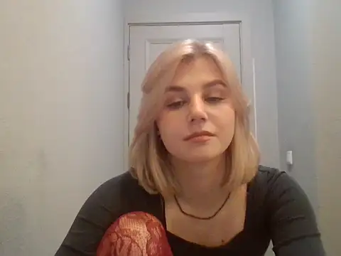 Irenora live XXX chat