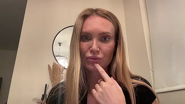 Kavellina Webcam Show