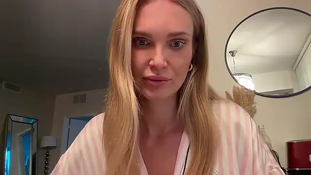 Kavellina Chat XXX in diretta
