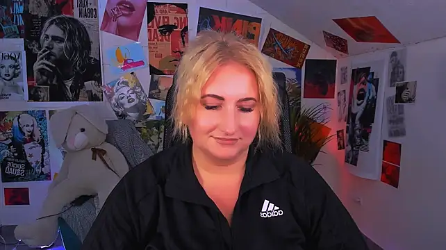 VictoriaDaniel live XXX chat