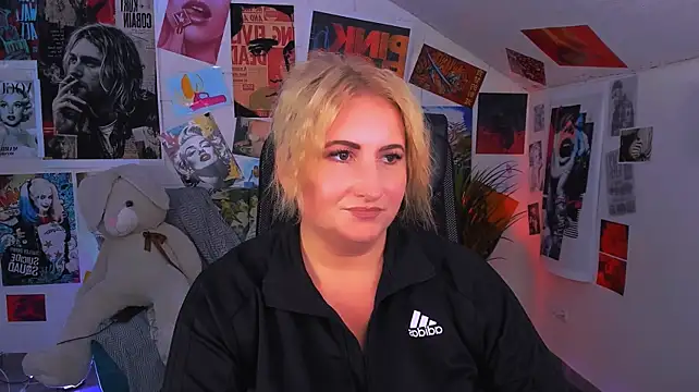 VictoriaDaniel's Live XXX Chat