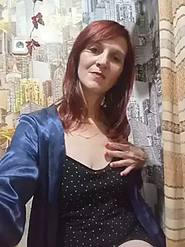 Show modela Violet_Hines na web-kameri