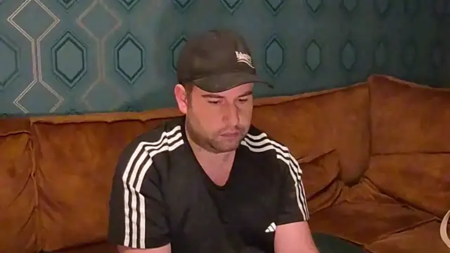 הופעת וובקאם של thatgayguynl92