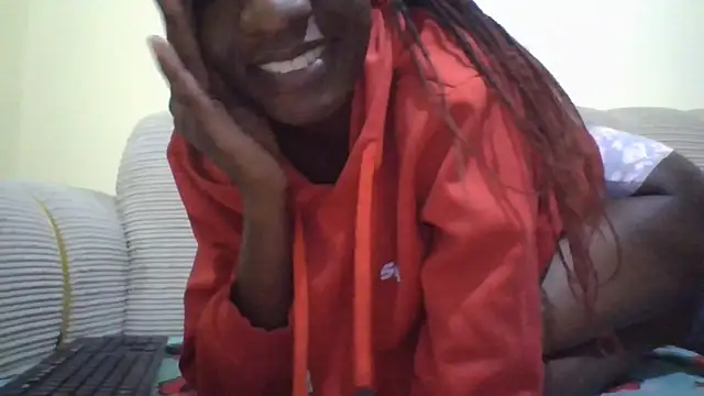 Wicked_Raeyn Webbikameraesitys