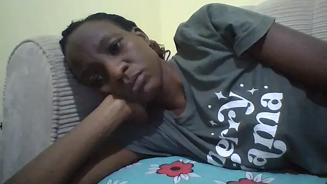 Wicked_Raey Show in webcam