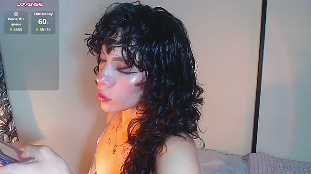 BeellaRosse ওয়েবক্যাম শো