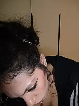 XXX chat uživo modela BeellaRosse
