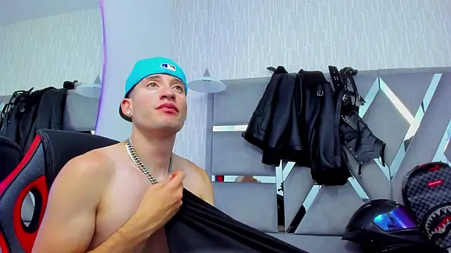 hunterheat__ Webcam Show