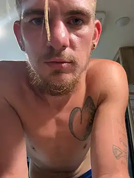 BabyGiraffe25 Шоу с уебкамера