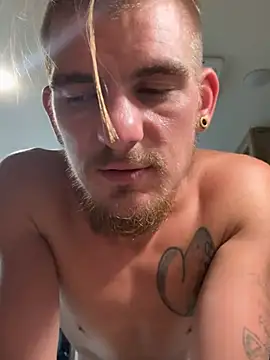 BabyGiraffe25 webcam show