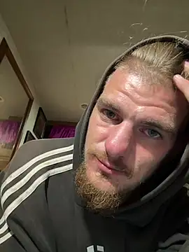 BabyGiraffe25 Webcam Show
