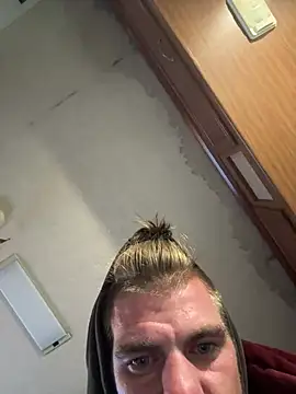 BabyGiraffe25 Webcam show