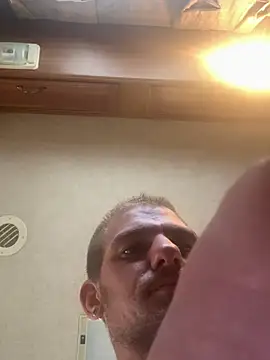 BabyGiraffe25 webkamerás műsora