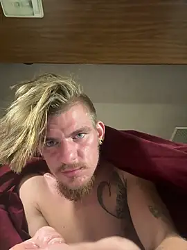 BabyGiraffe25 Webcam show